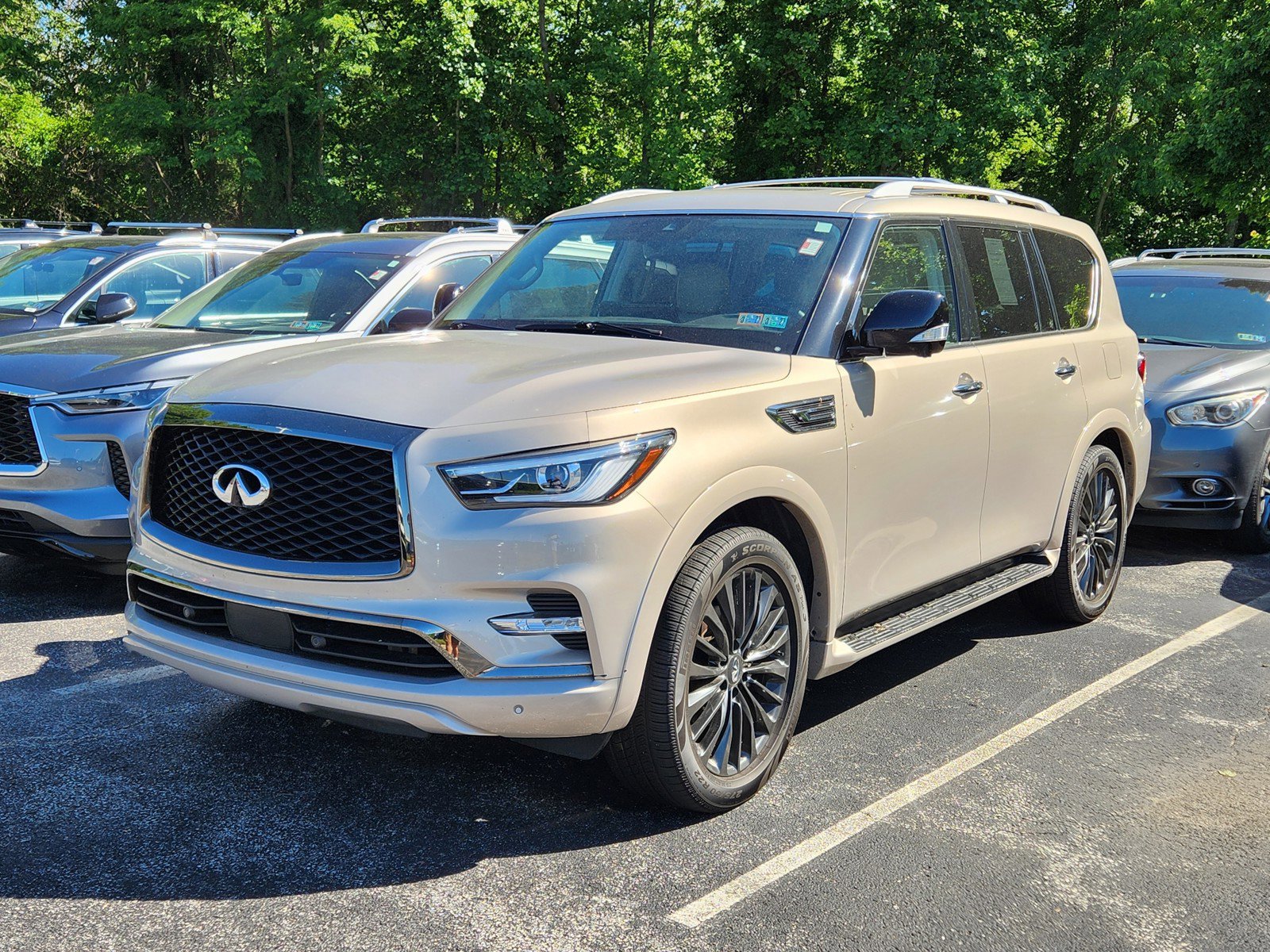 Certified 2023 INFINITI QX80 Premium Select w/ Cargo Package AWD/4WD image 1
