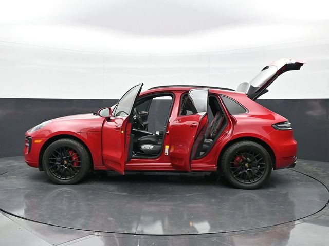 Used 2021 Porsche Macan GTS w/ Sport Chrono Package AWD/4WD image 46