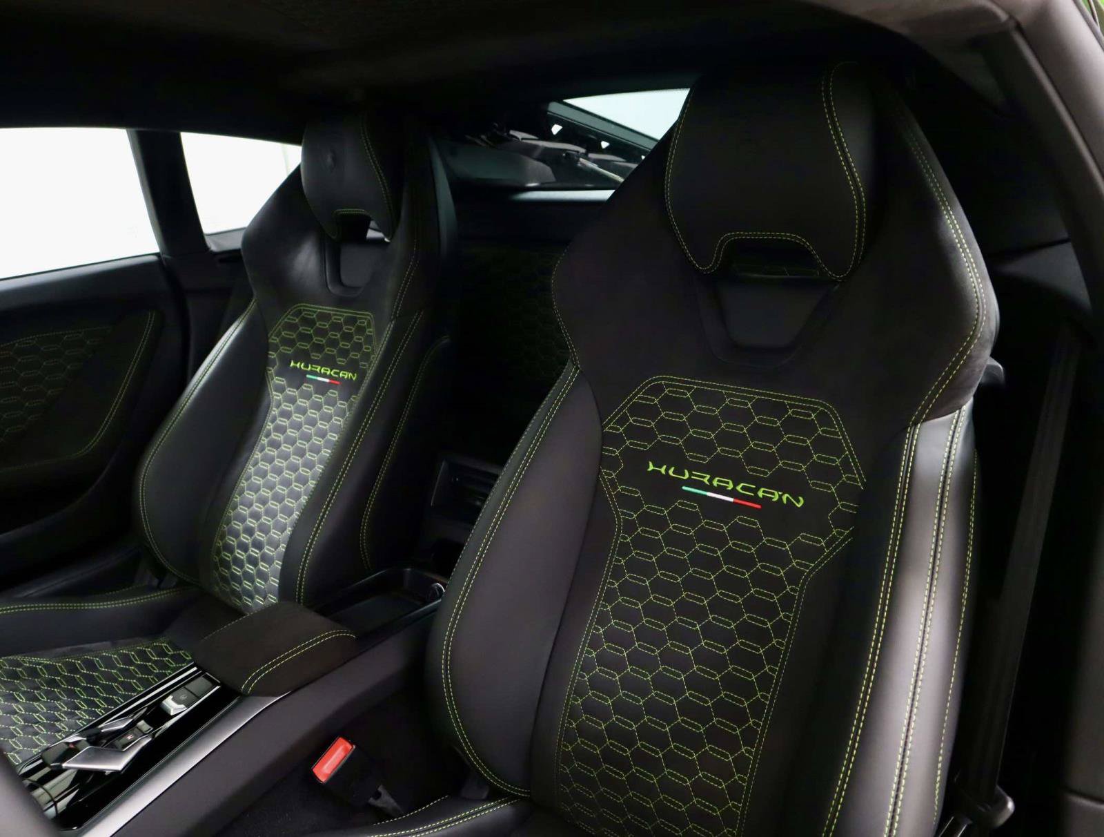 Used 2018 Lamborghini Huracan LP 580-2 RWD image 19