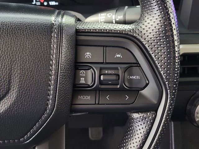 Used 2025 Toyota Tacoma SR AWD/4WD image 25