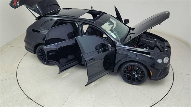 Used 2022 Bentley Bentayga Speed image 79