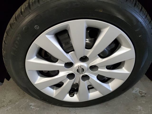 Used 2016 Nissan Sentra SV FWD image 28