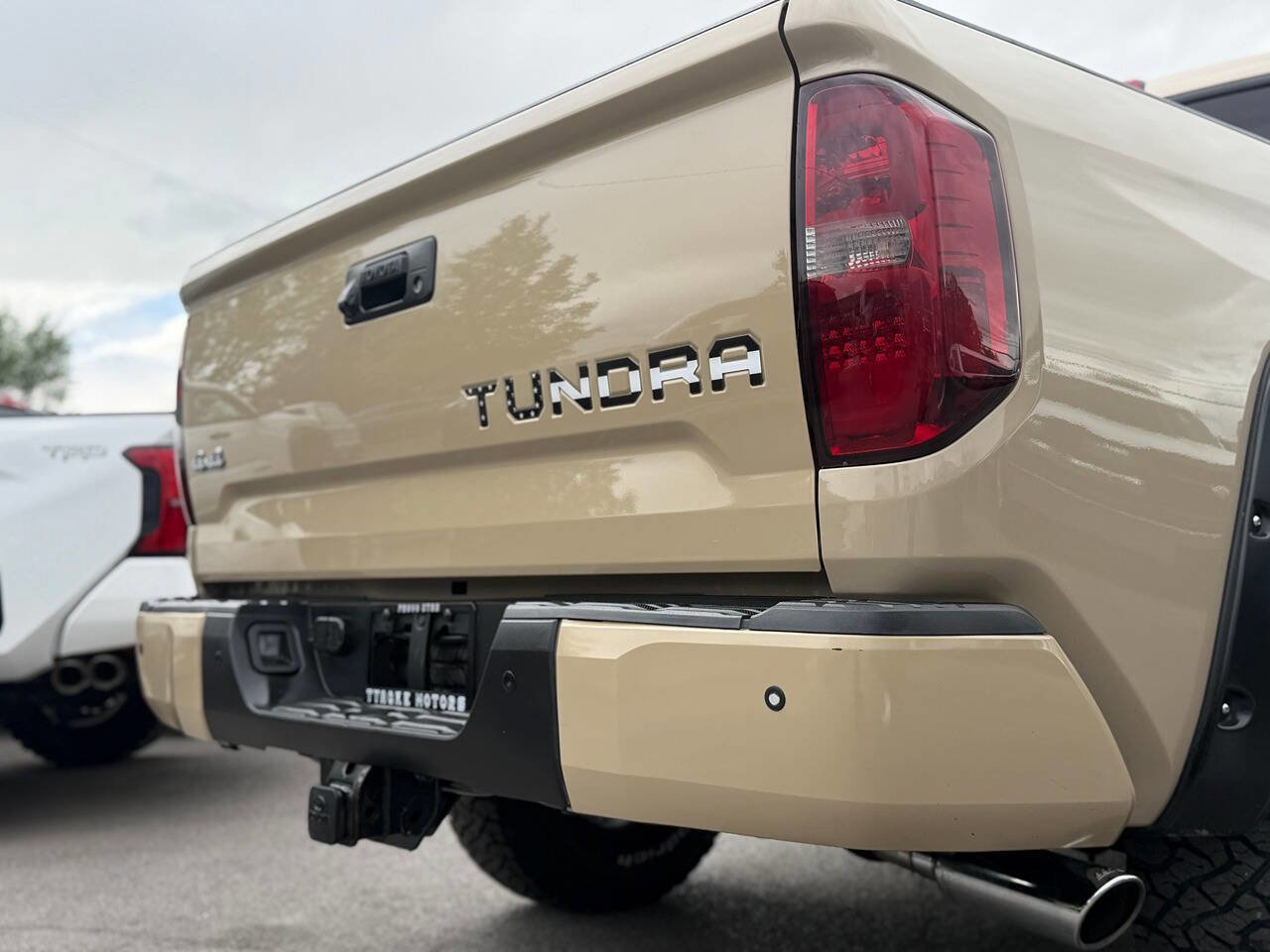 Used 2017 Toyota Tundra Limited w/ Limited Premium Package AWD/4WD image 49