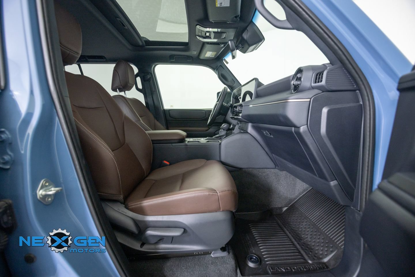Used 2025 Toyota Land Cruiser AWD/4WD image 45