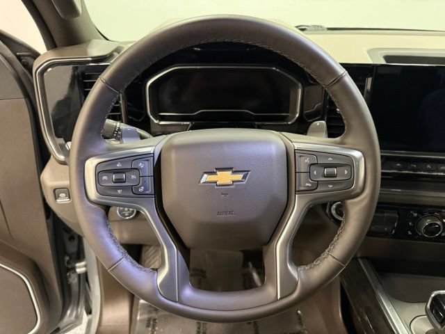 Used 2025 Chevrolet Silverado 1500 LTZ w/ LTZ Premium Package AWD/4WD image 19
