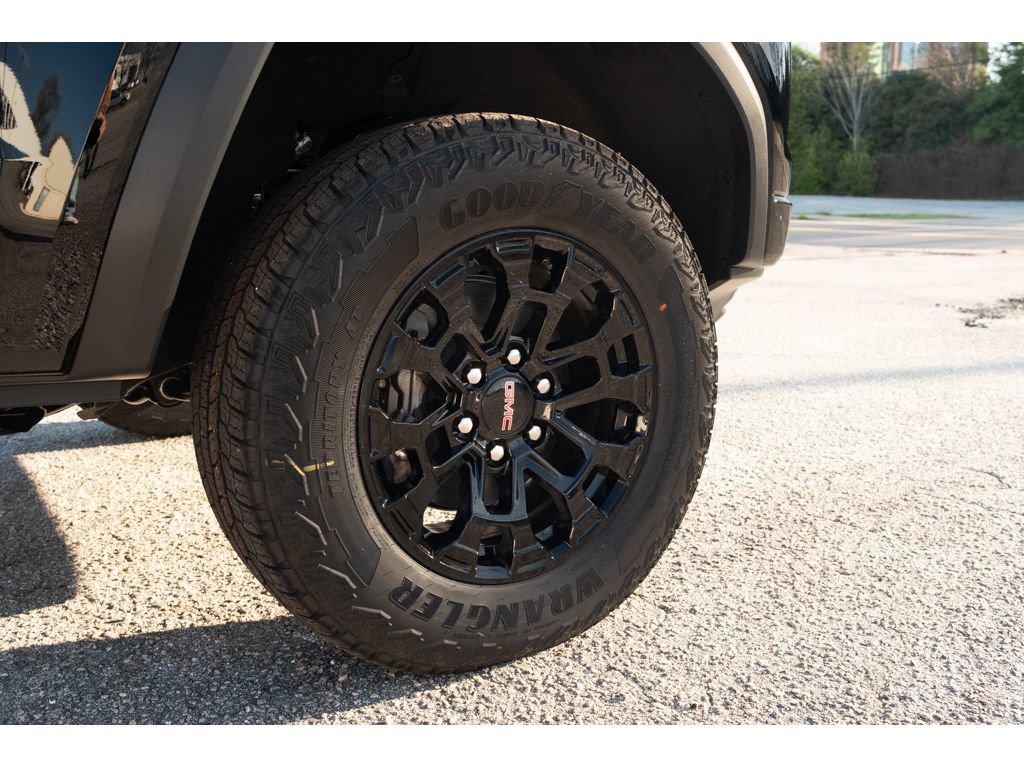 New 2026 GMC Canyon Elevation w/ Convenience Package AWD/4WD image 9