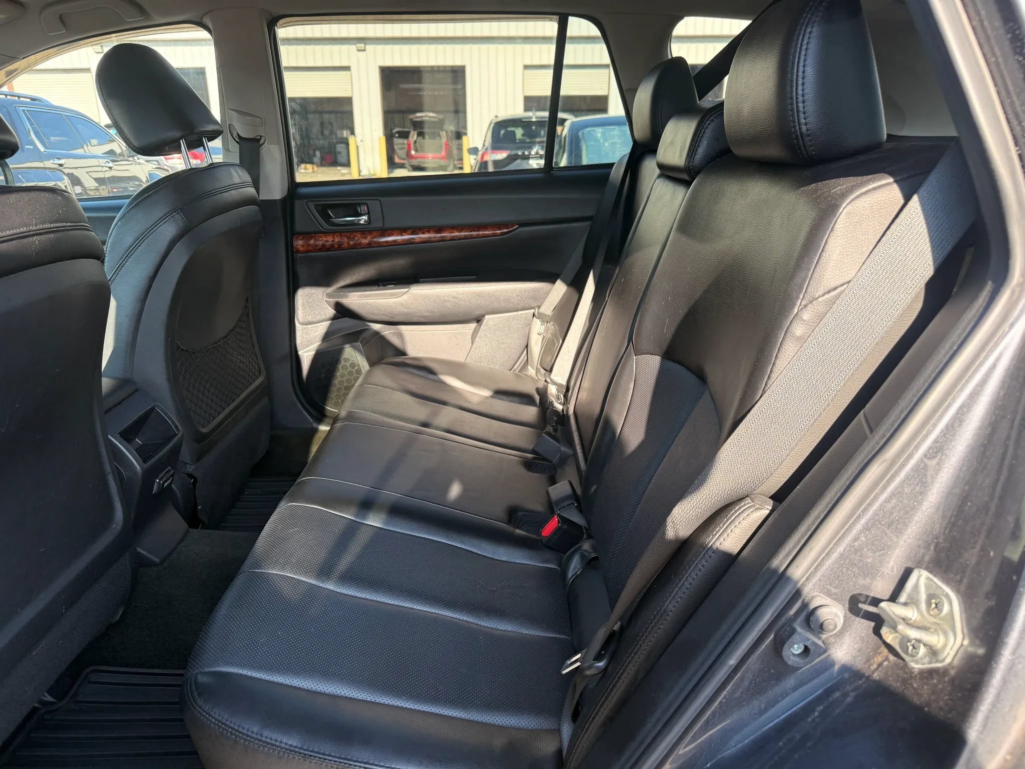 Used 2012 Subaru Outback 2.5i Limited AWD/4WD image 21