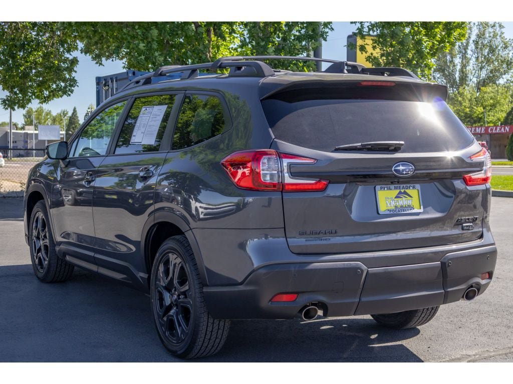Used 2023 Subaru Ascent Onyx Edition AWD/4WD image 5