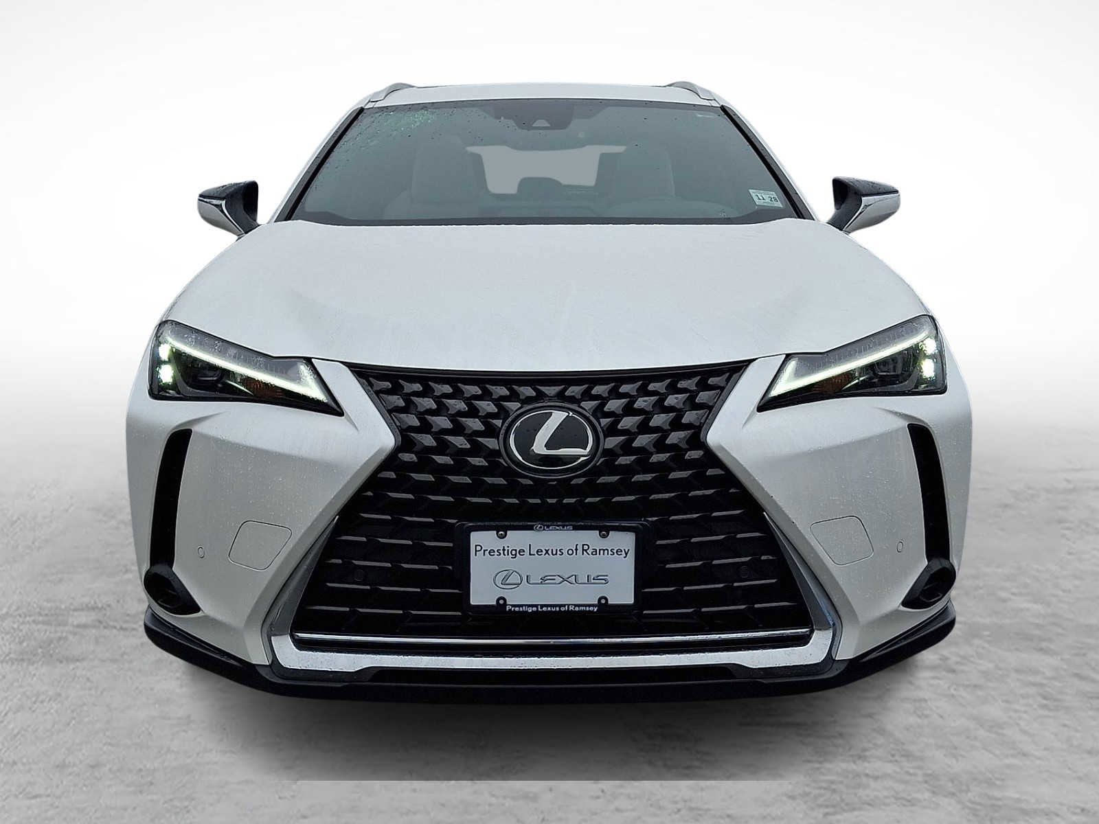 Used 2023 Lexus UX 250h FWD w/ Premium Package image 2