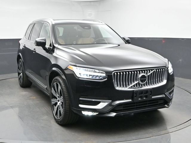 Used 2023 Volvo XC90 B6 Ultimate w/ Protection Package Premier AWD/4WD image 2