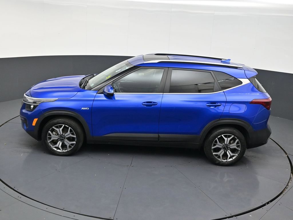 Used 2023 Kia Seltos EX image 13