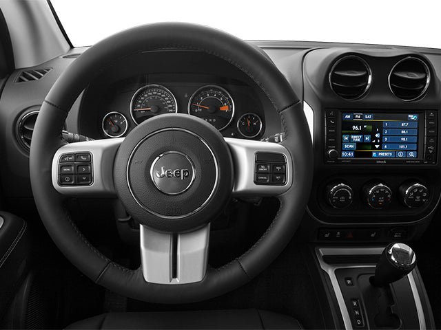 Used 2014 Jeep Compass Latitude AWD/4WD image 7