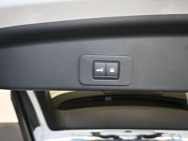 Used 2025 Nissan Murano SV AWD/4WD image 27
