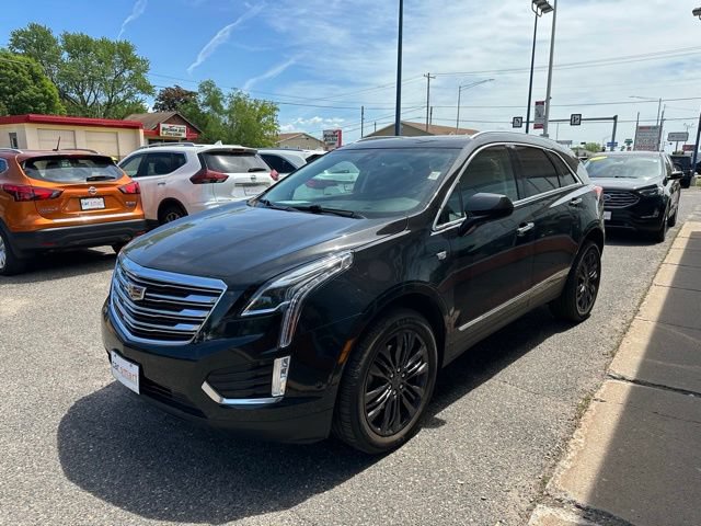 Used 2019 Cadillac XT5 Premium Luxury w/ Driver Assist Package AWD/4WD image 3