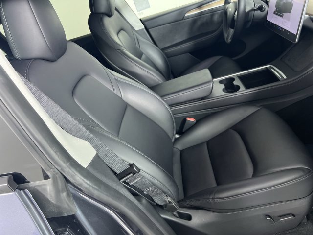 Used 2023 Tesla Model Y Performance AWD/4WD image 26