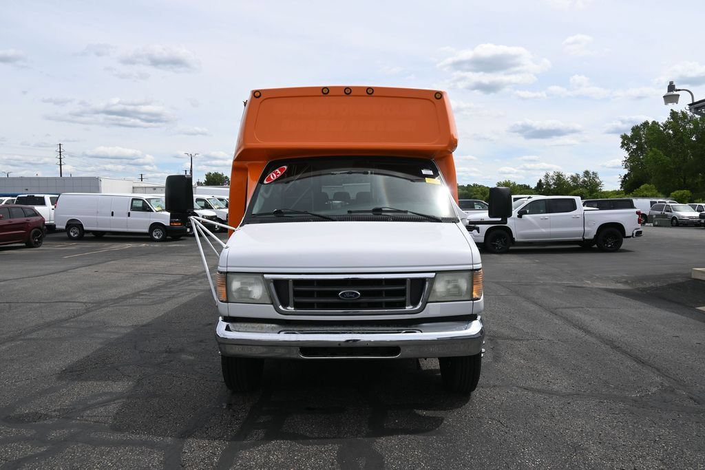 Used 2003 Ford E-450 and Econoline 450 RWD image 2