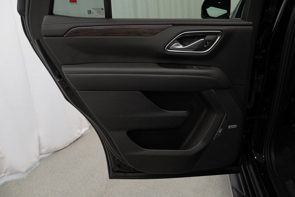 Used 2022 Chevrolet Tahoe LT w/ Luxury Package AWD/4WD image 26