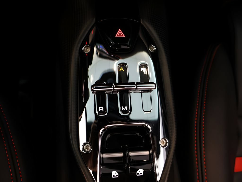 Used 2024 Ferrari 296 GTS RWD image 33