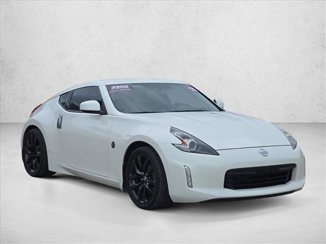 Used 2020 Nissan 370Z Coupe RWD image 3