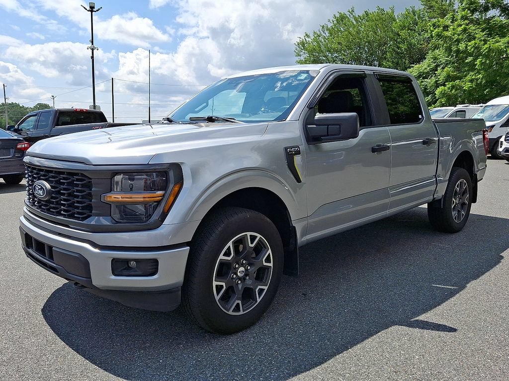 Used 2024 Ford F150 STX AWD/4WD image 3