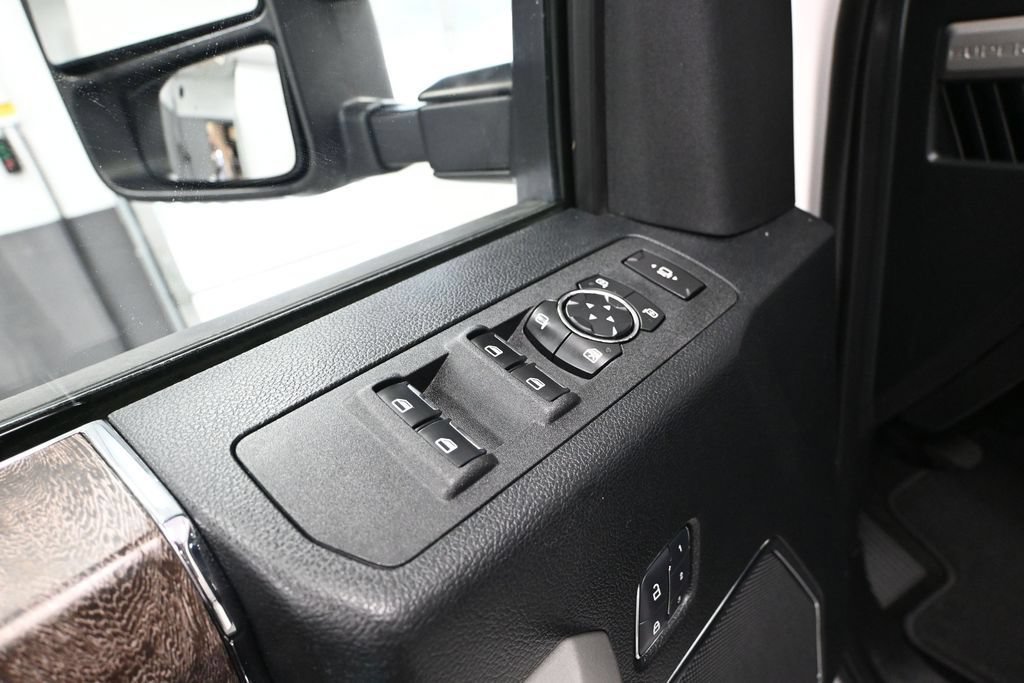 Used 2017 Ford F350 Lariat w/ Lariat Ultimate Package AWD/4WD image 15