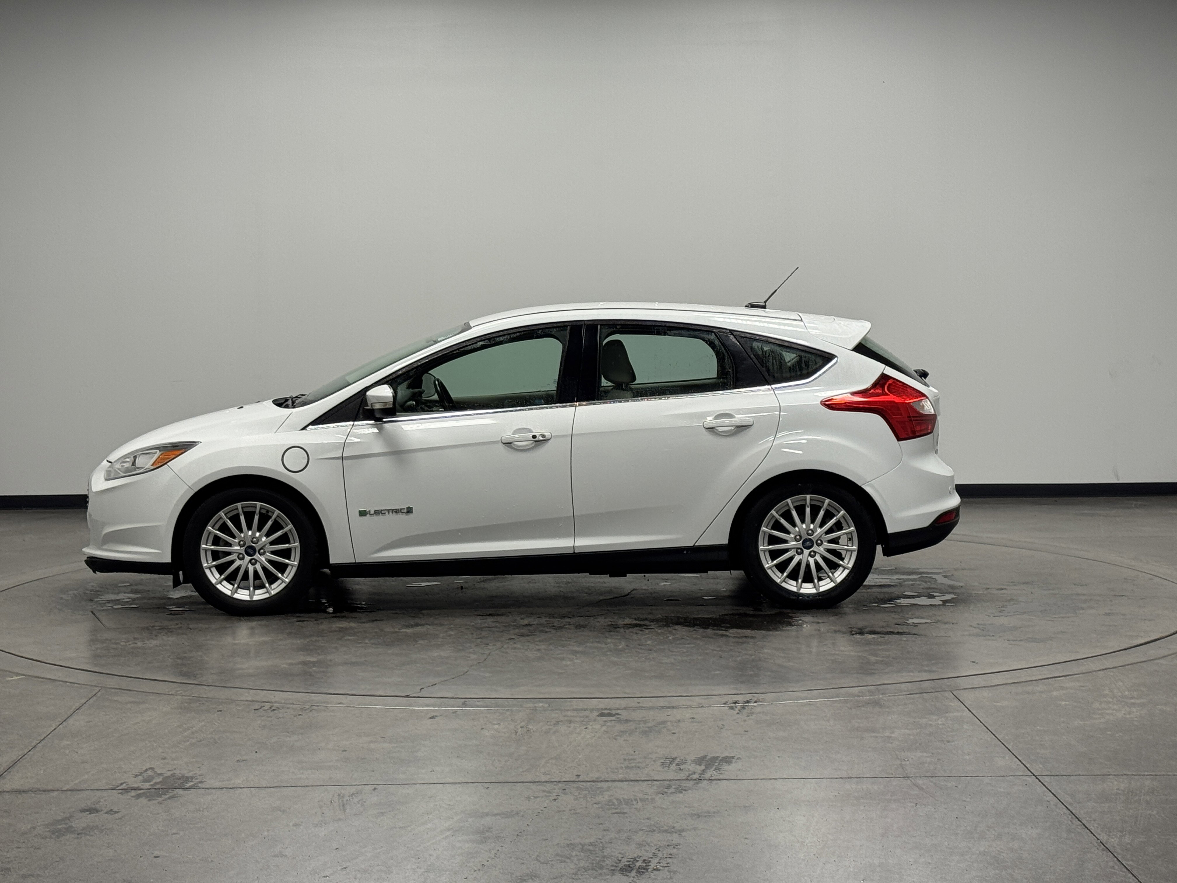 Used 2013 Ford Focus Electric Hatchback image 5
