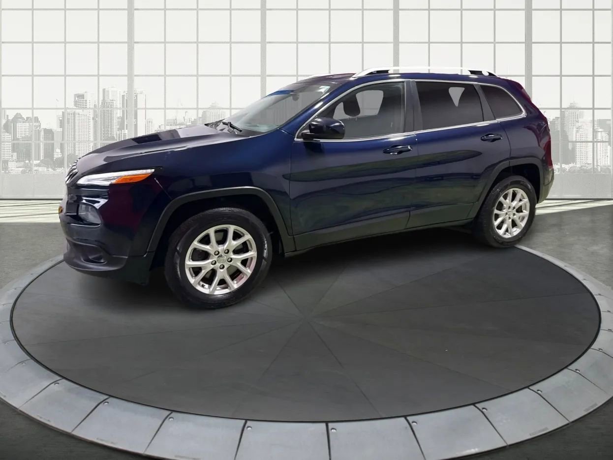 Used 2015 Jeep Cherokee Latitude image 6