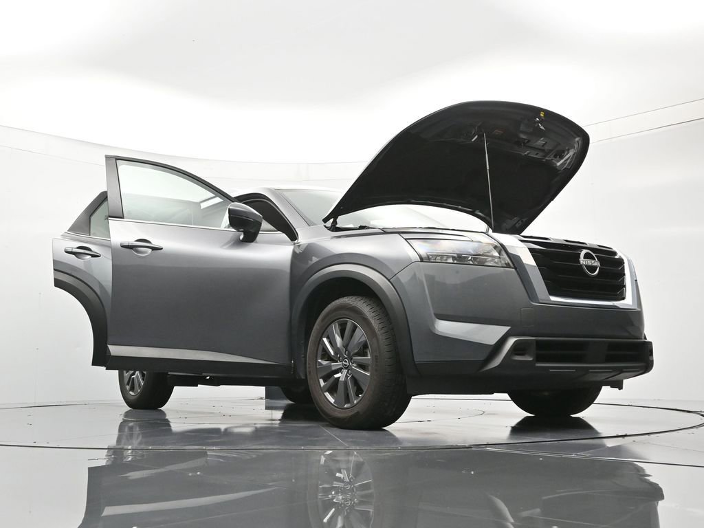 Used 2024 Nissan Pathfinder SV image 49