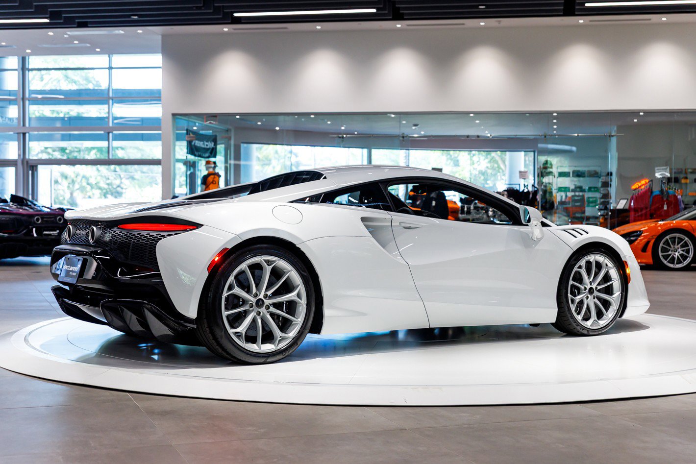 New 2026 McLaren Artura image 24