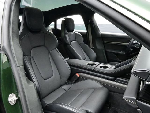 Certified 2025 Porsche Taycan Turbo S AWD/4WD image 18
