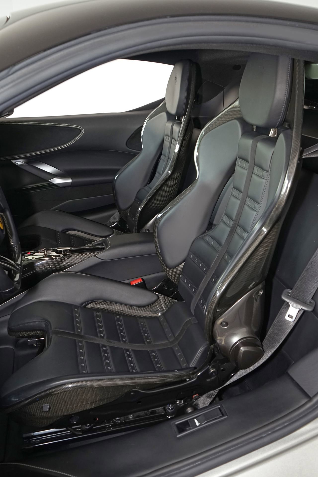 Used 2021 Ferrari SF90 Stradale AWD/4WD image 9