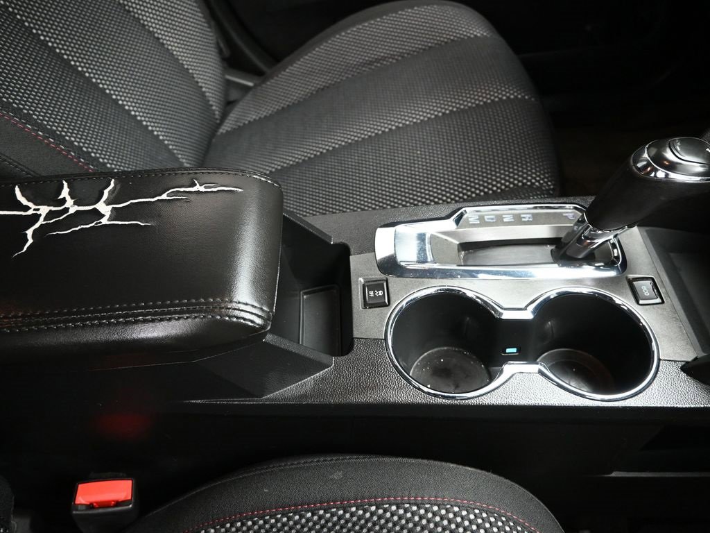 Used 2017 Chevrolet Equinox LT w/ Convenience Package image 28