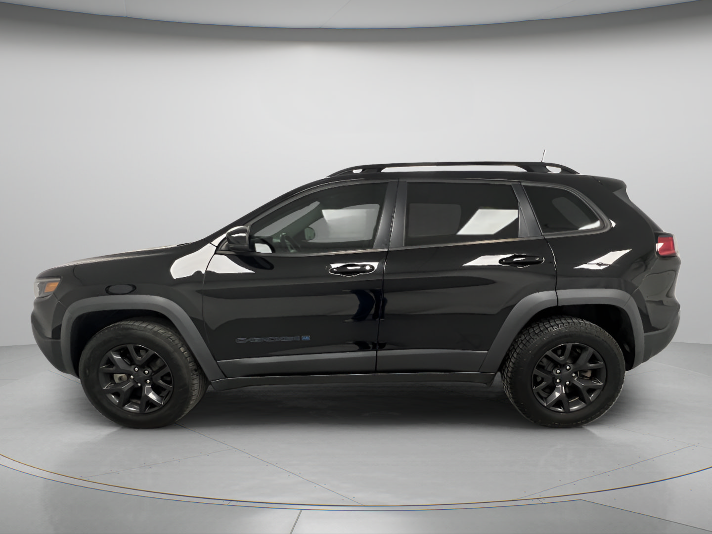 Used 2020 Jeep Cherokee Latitude AWD/4WD image 5