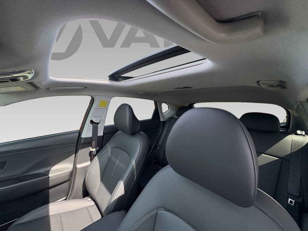 New 2026 Hyundai Kona Limited FWD image 6