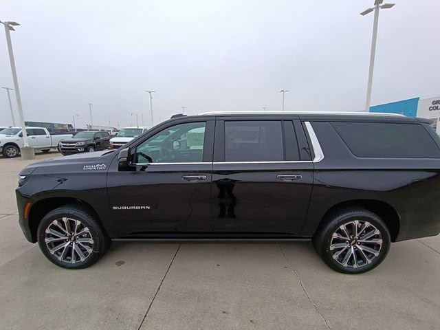 New 2026 Chevrolet Suburban High Country image 9