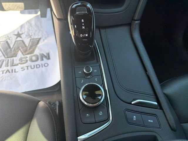 Used 2025 Cadillac XT5 Luxury FWD image 14