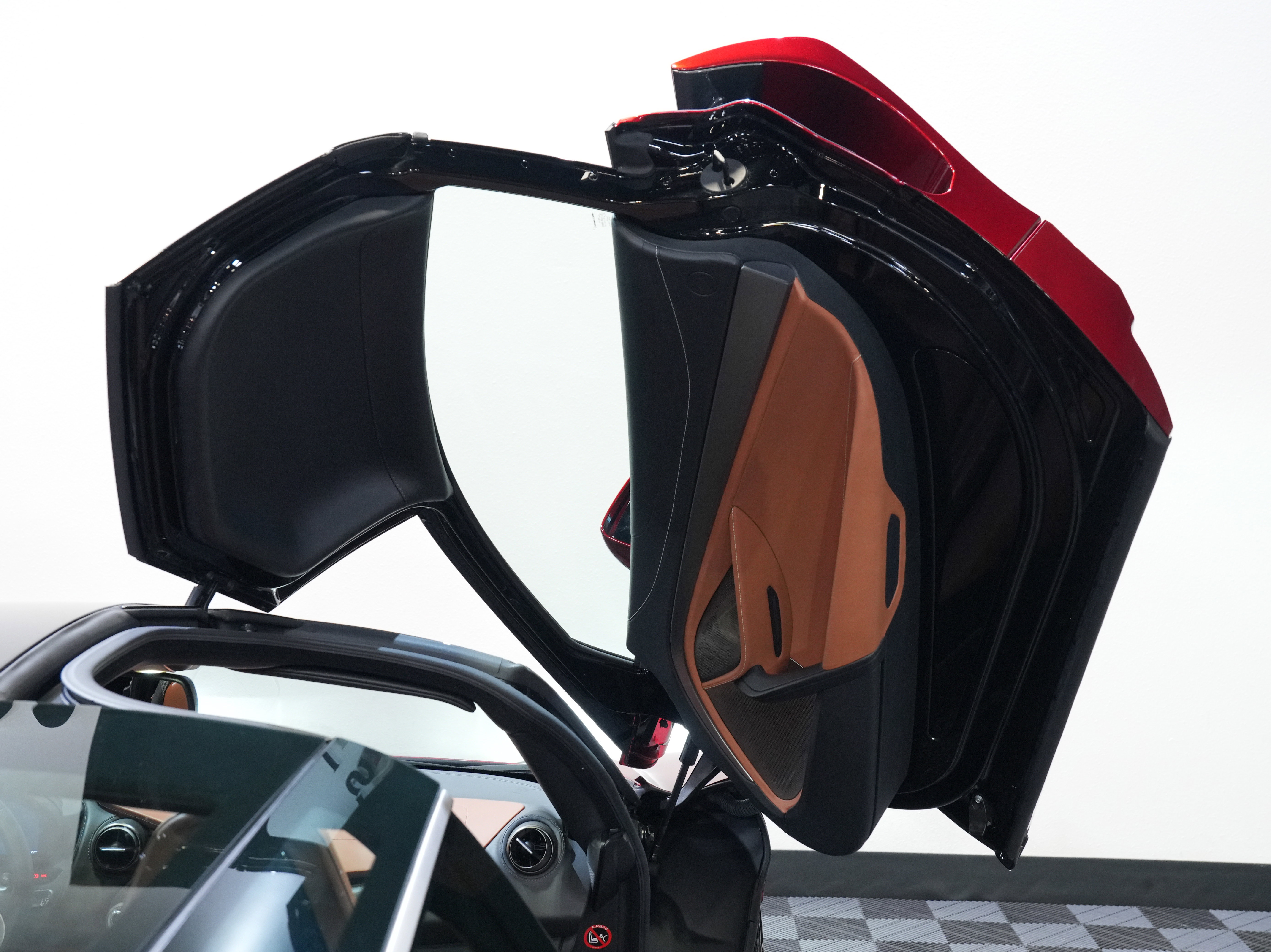 Used 2018 McLaren 720S image 23