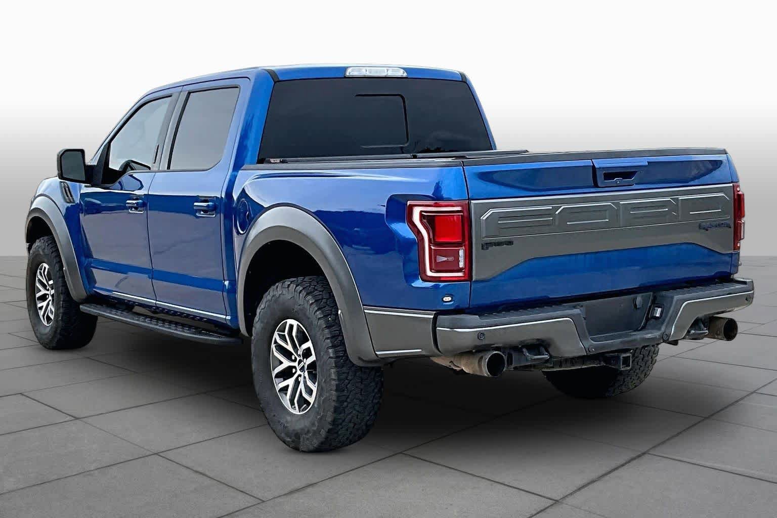 Used 2017 Ford F150 Raptor w/ Equipment Group 802A Luxury AWD/4WD image 13