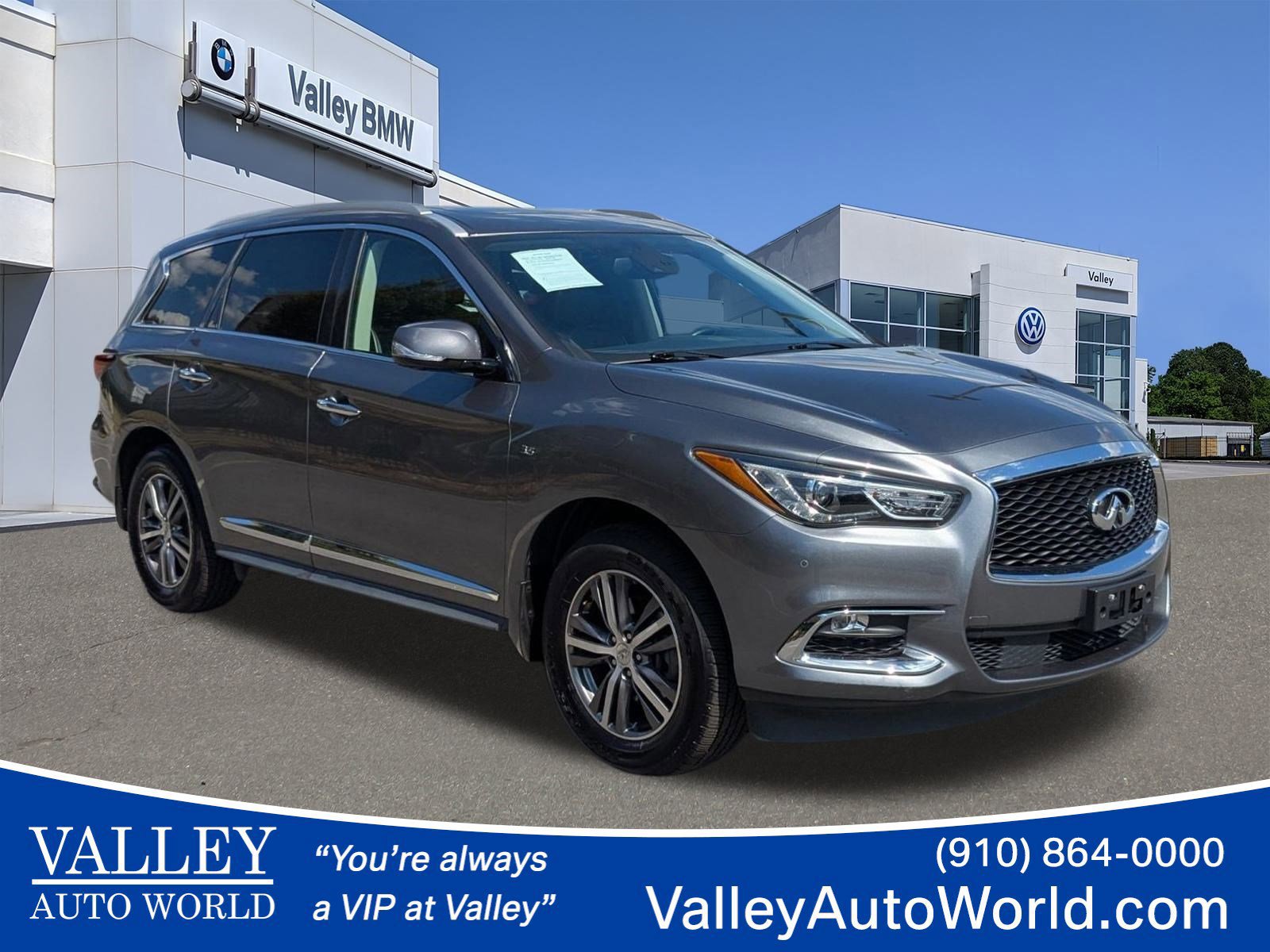 Used 2020 INFINITI QX60 Luxe w/ Essential Package