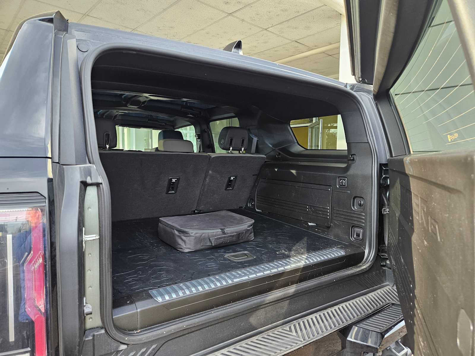 Used 2024 GMC Hummer EV 3X image 18
