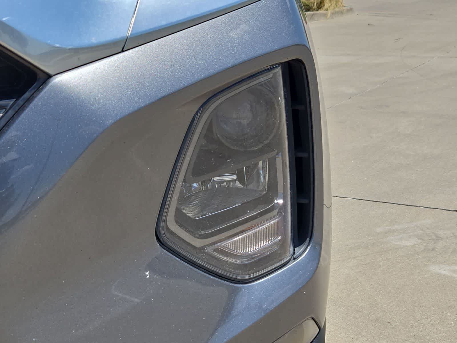 Used 2019 Hyundai Santa Fe SEL FWD image 10