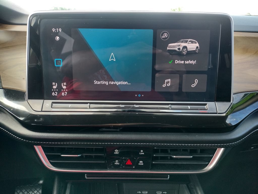 Used 2025 Volkswagen Atlas SE FWD image 4