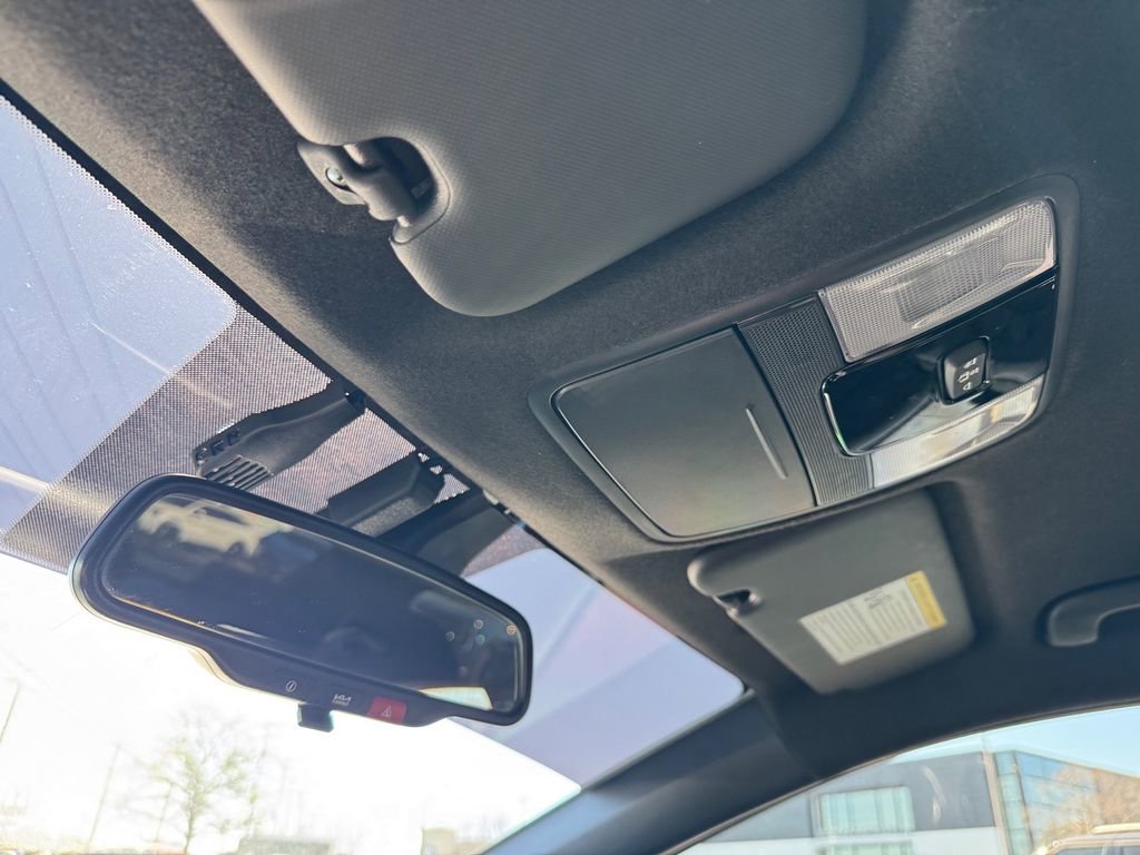 Certified 2023 Kia Forte GT-Line image 23