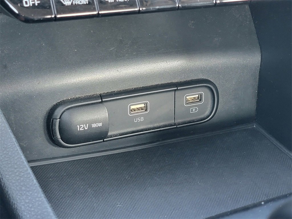 Used 2022 Kia K5 LXS image 27