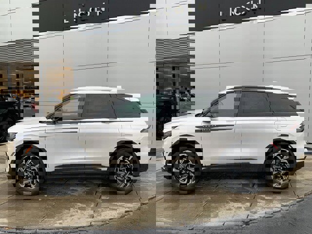 New 2026 Lincoln Nautilus Premier w/ Equipment Group 102A image 9