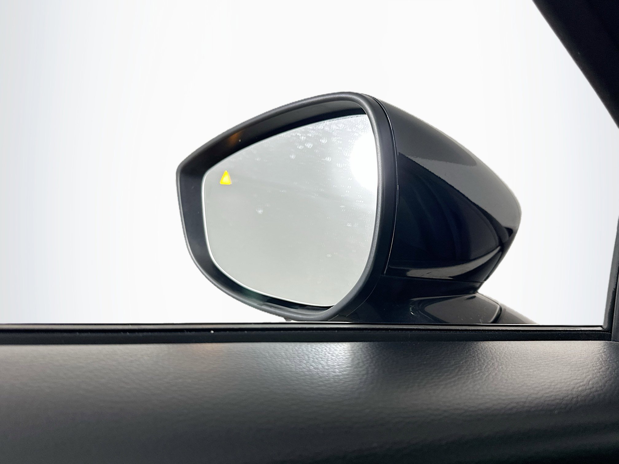 Used 2023 MAZDA CX-30 2.5 Turbo w/ Premium Package image 16