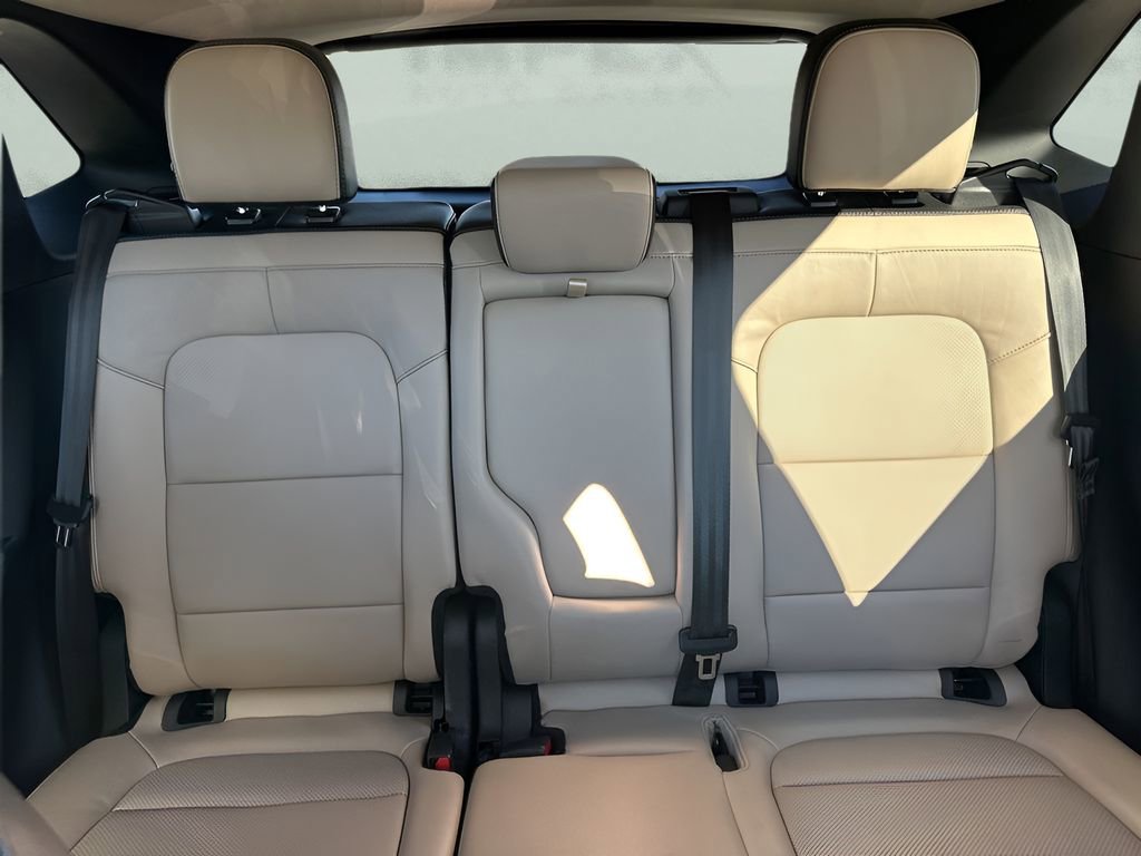 Used 2020 Ford Escape Titanium image 12