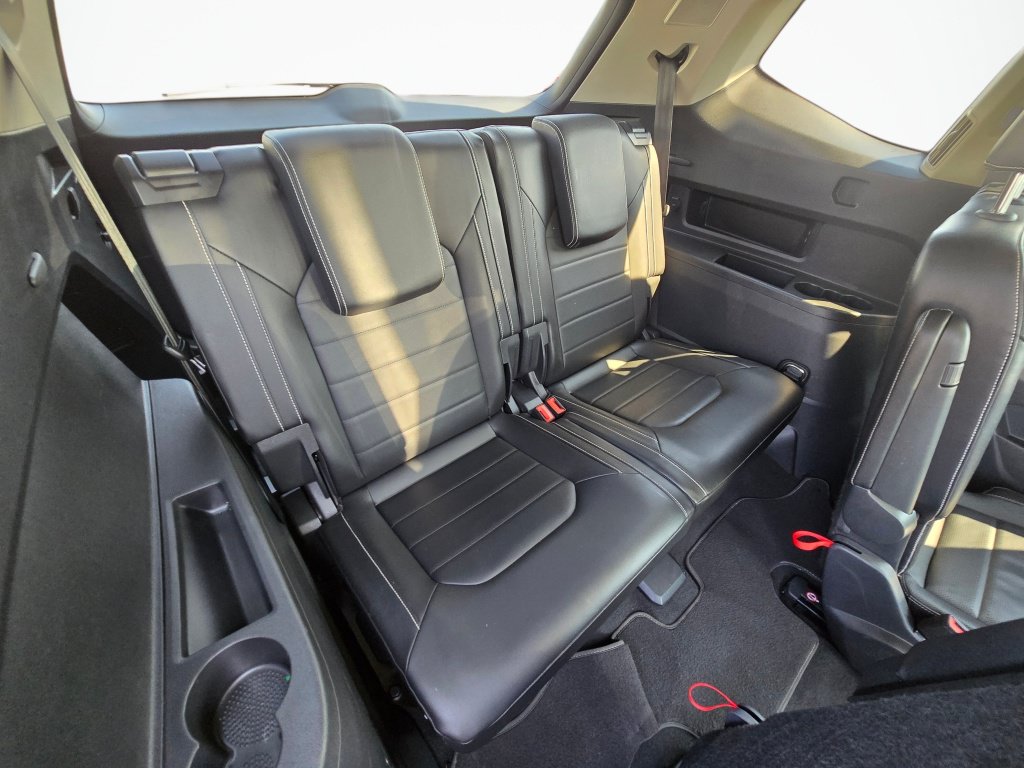 Used 2022 Volkswagen Atlas SEL Premium AWD/4WD image 25