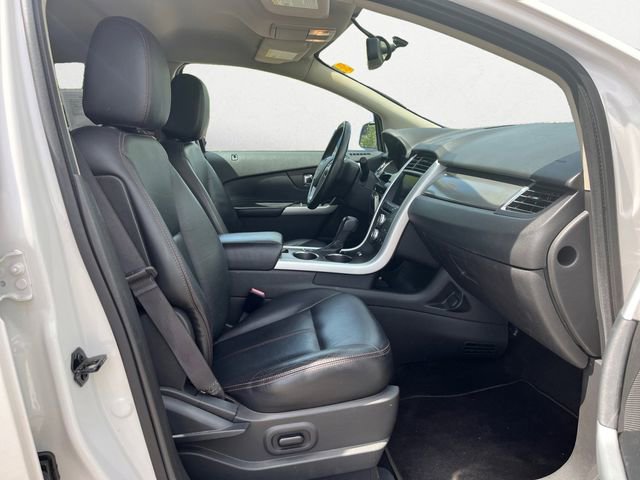 Used 2013 Ford Edge SEL FWD image 16