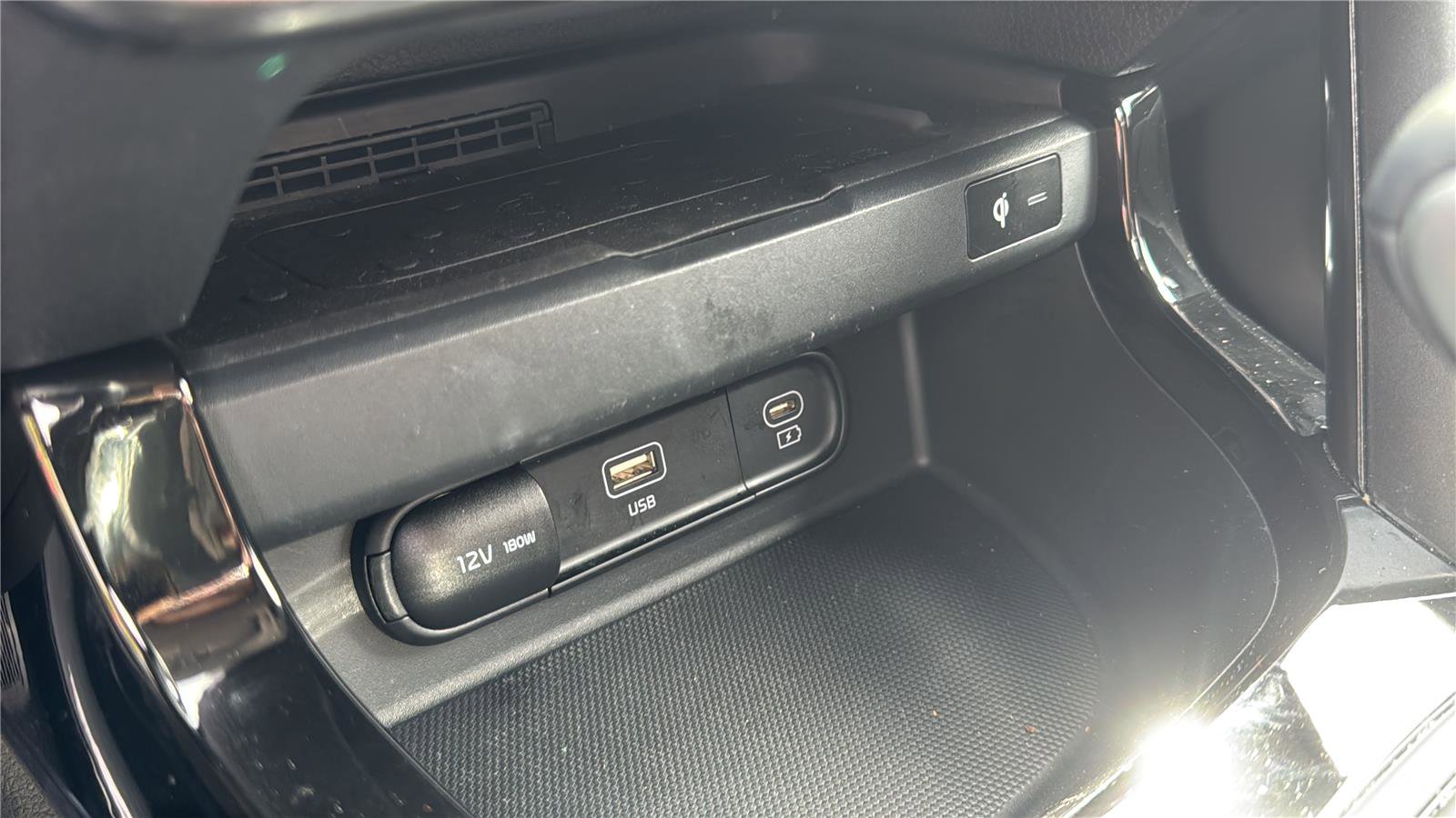 Used 2024 Kia Seltos EX image 18